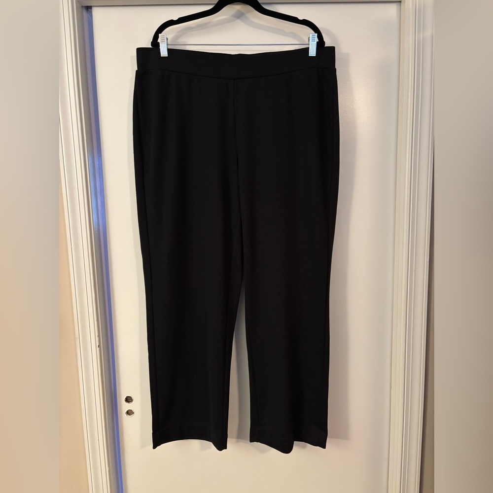 Avenue Classic Black straight leg pull on pants